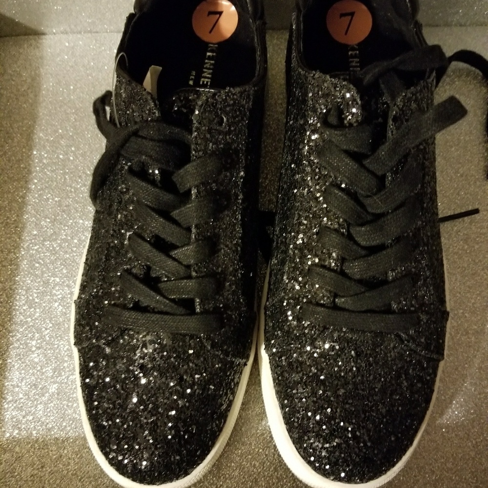 Kenneth Cole